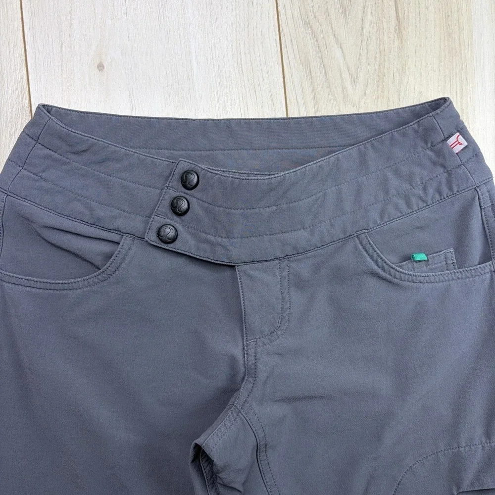 Lululemon Athletica Hiking Pants Womens 6 Gray Stretch Triple Snap Waist Outdoor